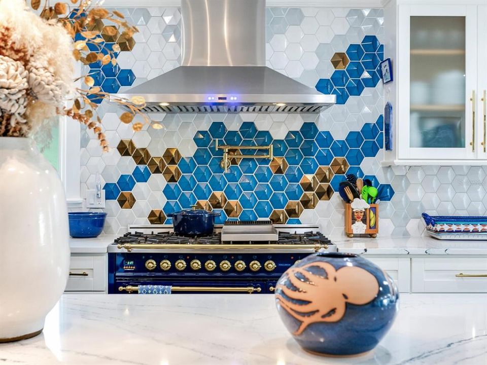 For Sale: $2,350,000 (4 beds, 3 baths, 3005 Square Feet)