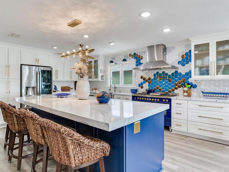 For Sale: $2,350,000 (4 beds, 3 baths, 3005 Square Feet)