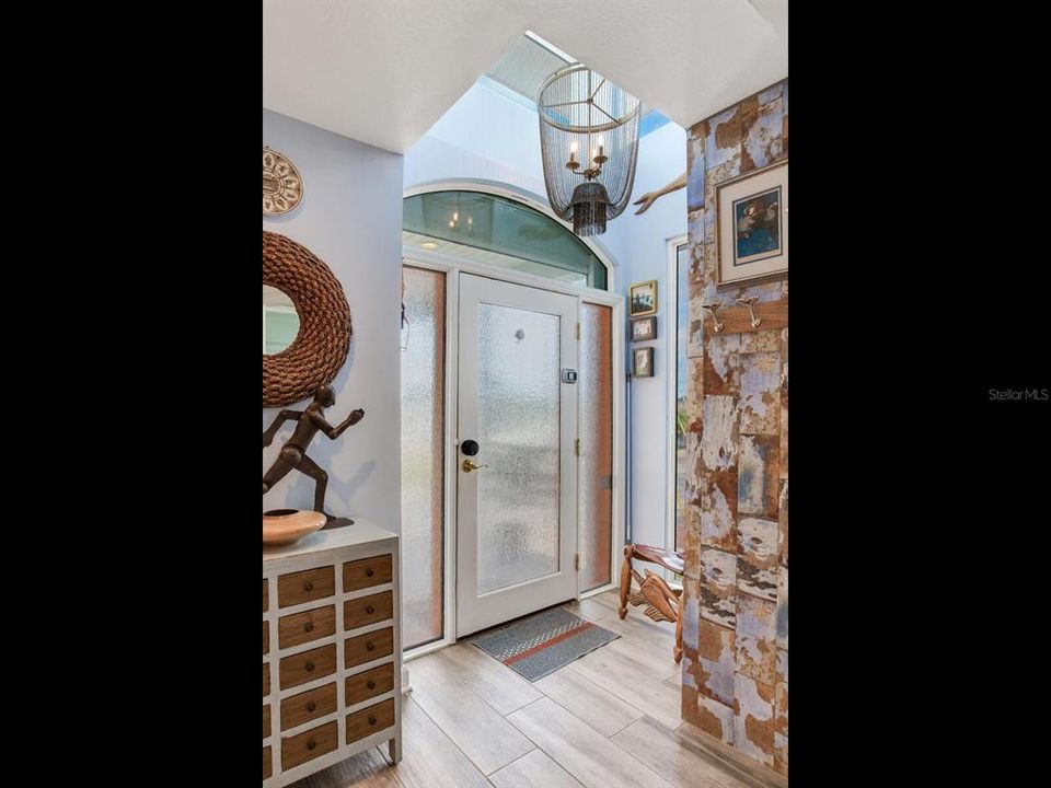 For Sale: $2,350,000 (4 beds, 3 baths, 3005 Square Feet)