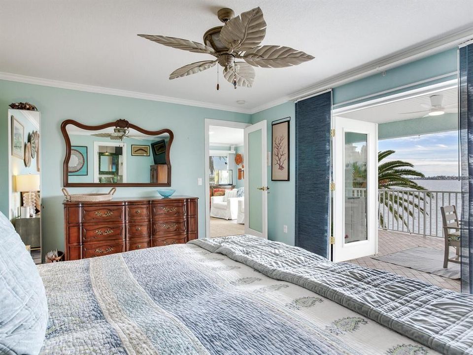 For Sale: $2,350,000 (4 beds, 3 baths, 3005 Square Feet)