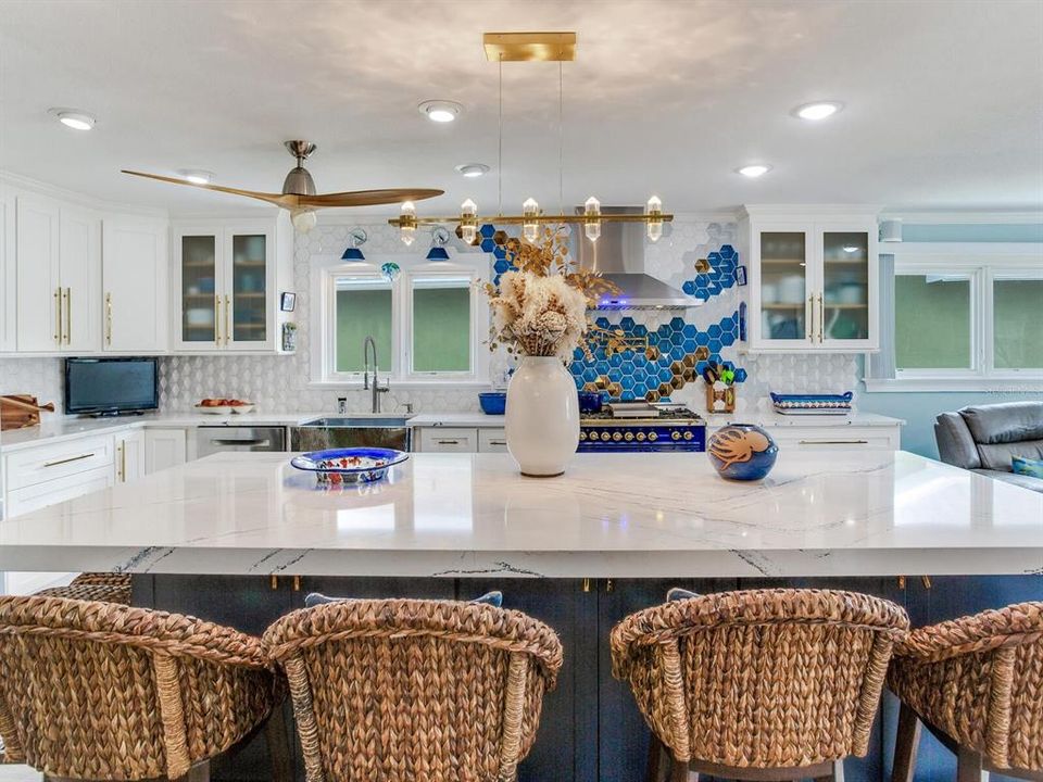 For Sale: $2,350,000 (4 beds, 3 baths, 3005 Square Feet)