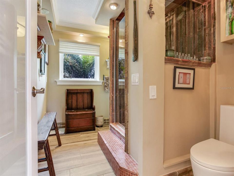 For Sale: $2,350,000 (4 beds, 3 baths, 3005 Square Feet)