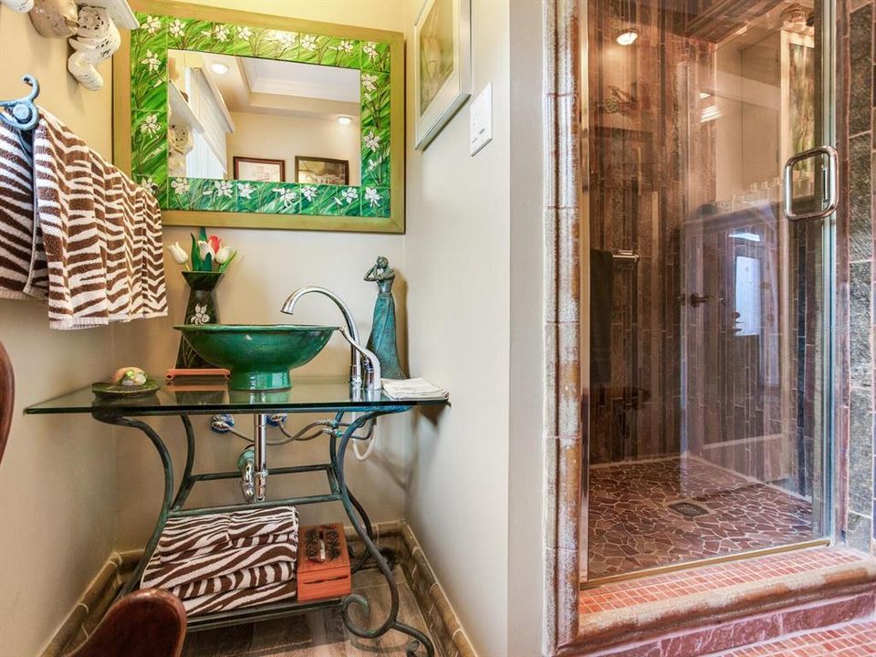 For Sale: $2,350,000 (4 beds, 3 baths, 3005 Square Feet)