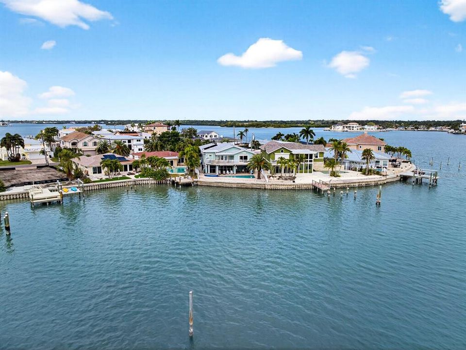 For Sale: $2,350,000 (4 beds, 3 baths, 3005 Square Feet)