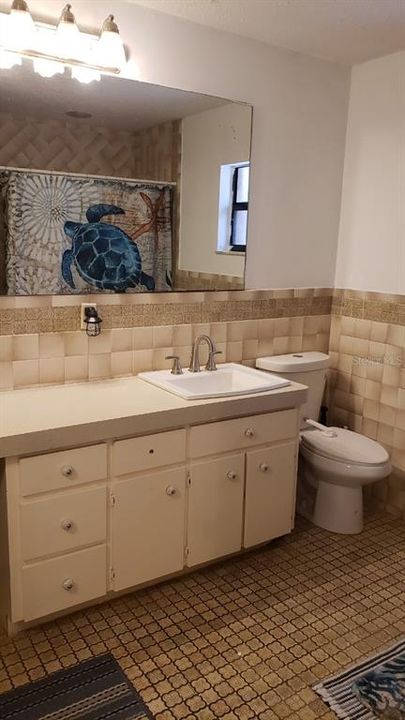 For Sale: $314,900 (2 beds, 2 baths, 1860 Square Feet)