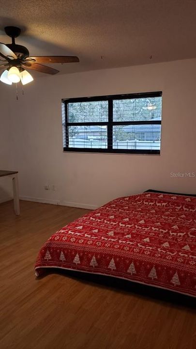 For Sale: $314,900 (2 beds, 2 baths, 1860 Square Feet)