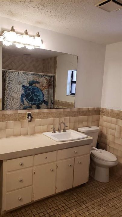 For Sale: $314,900 (2 beds, 2 baths, 1860 Square Feet)