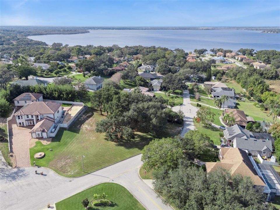 На продажу: $200,000 (0.66 acres)