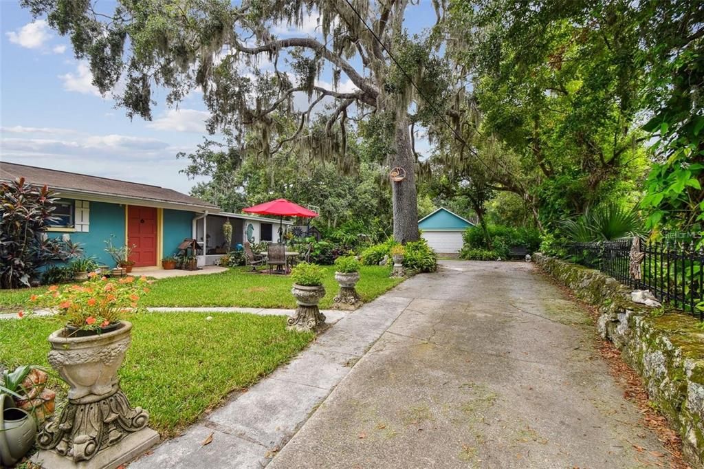 En Venta: $650,000 (4 camas, 3 baños, 1964 Pies cuadrados)