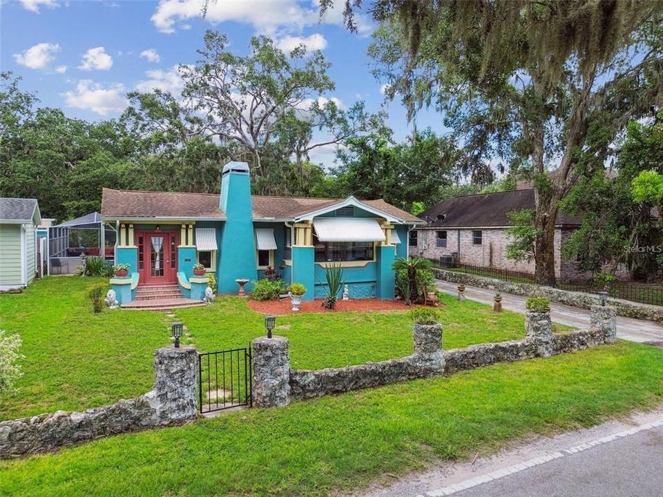 En Venta: $650,000 (4 camas, 3 baños, 1964 Pies cuadrados)