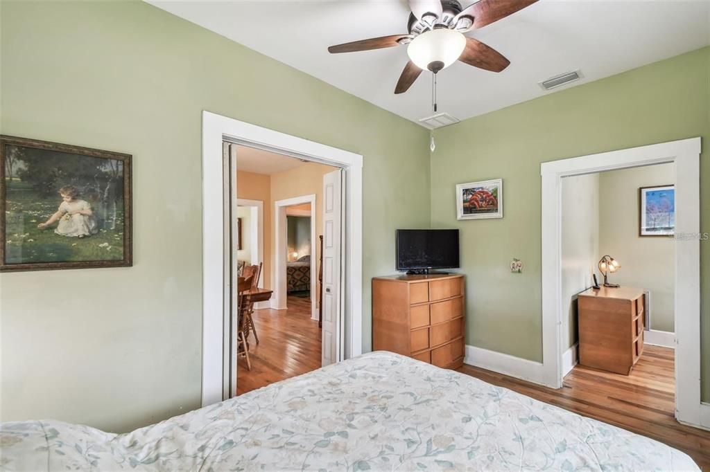 En Venta: $650,000 (4 camas, 3 baños, 1964 Pies cuadrados)