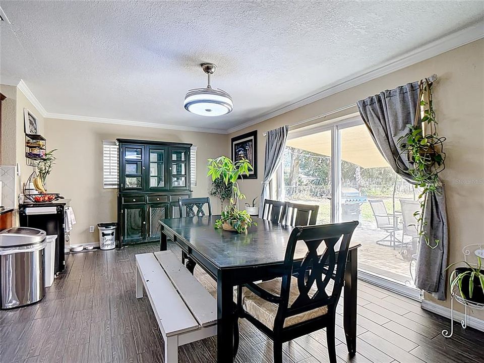 На продажу: $434,000 (3 спален, 2 ванн, 1899 Квадратных фут)