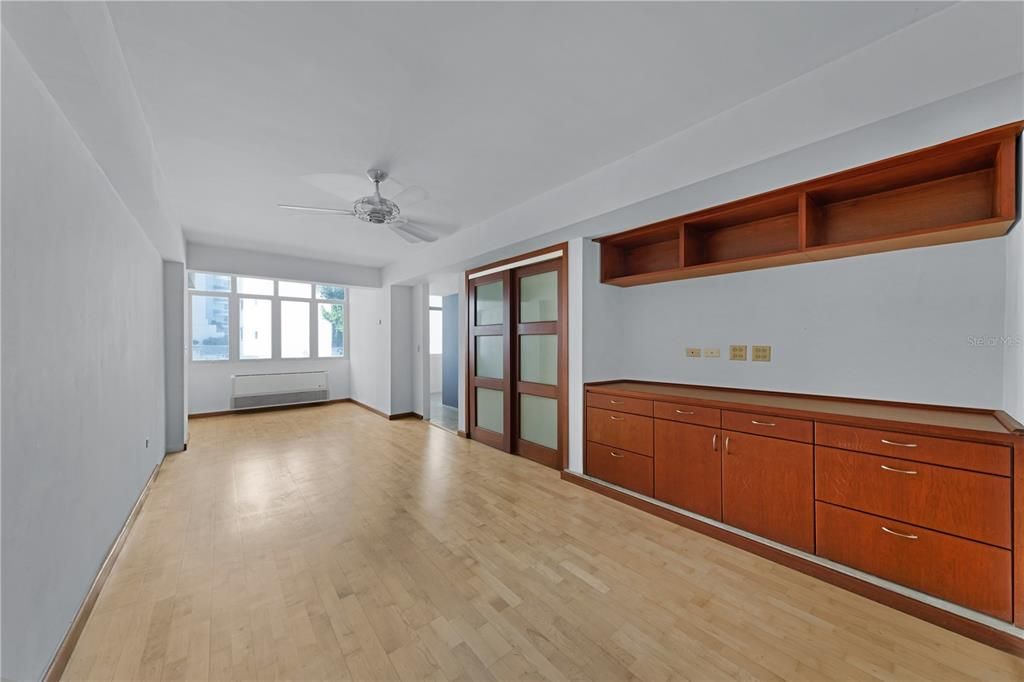 待售: $1,150,000 (2 贝兹, 2 浴室, 2079 平方英尺)