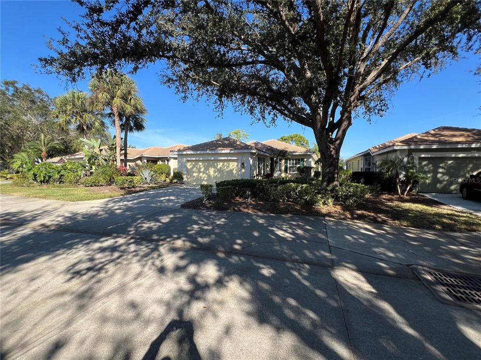 En Venta: $325,000 (2 camas, 2 baños, 1886 Pies cuadrados)