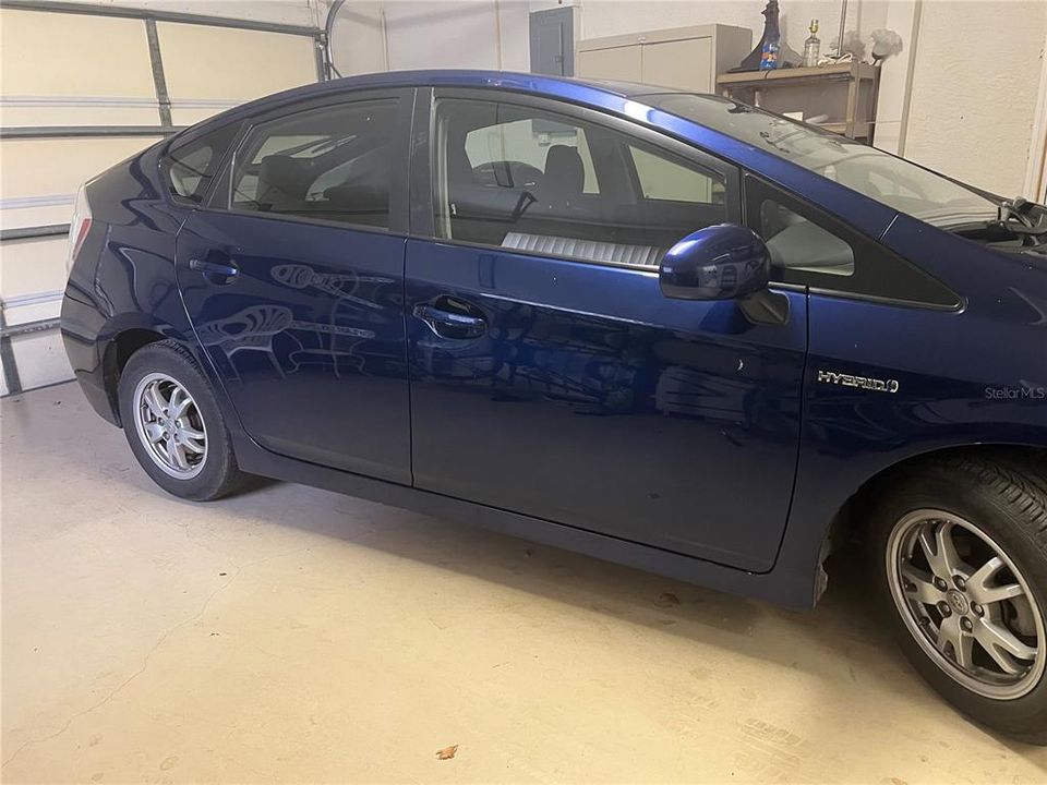 For Sale: $325,000 (2 beds, 2 baths, 1886 Square Feet)