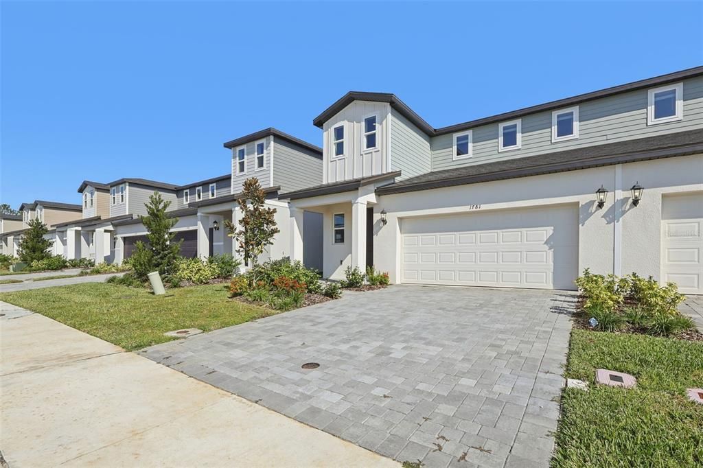 En Venta: $427,230 (4 camas, 2 baños, 2054 Pies cuadrados)