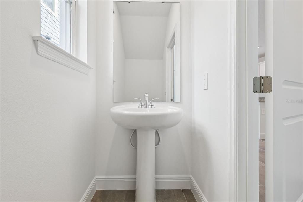 En Venta: $427,230 (4 camas, 2 baños, 2054 Pies cuadrados)