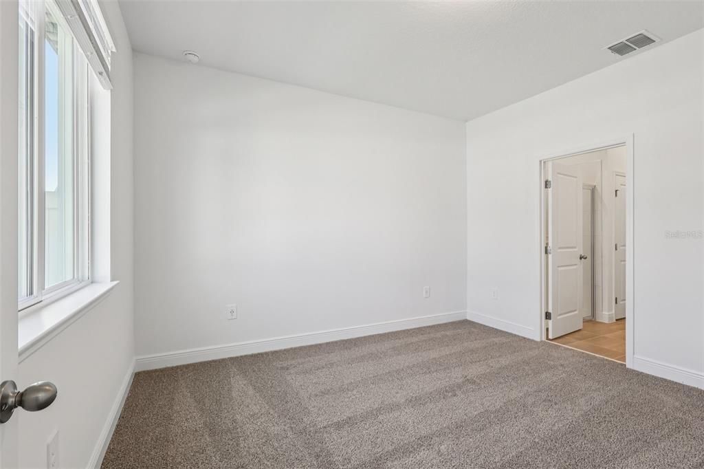 En Venta: $427,230 (4 camas, 2 baños, 2054 Pies cuadrados)