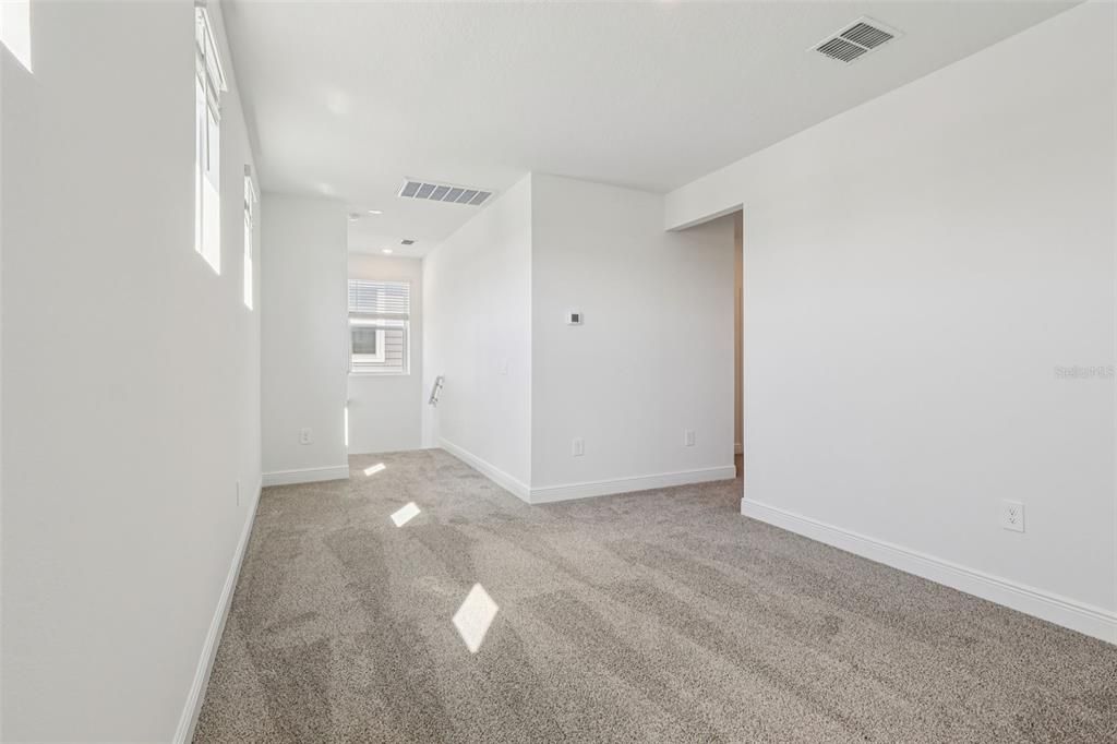 En Venta: $427,230 (4 camas, 2 baños, 2054 Pies cuadrados)