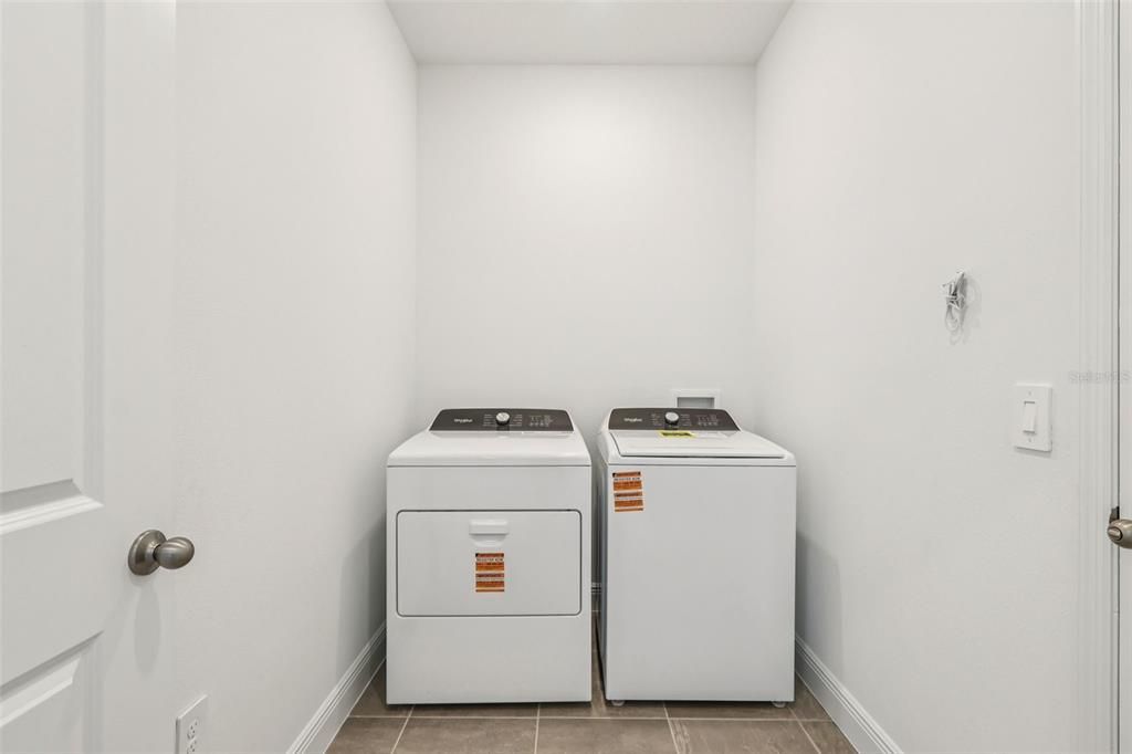 En Venta: $427,230 (4 camas, 2 baños, 2054 Pies cuadrados)