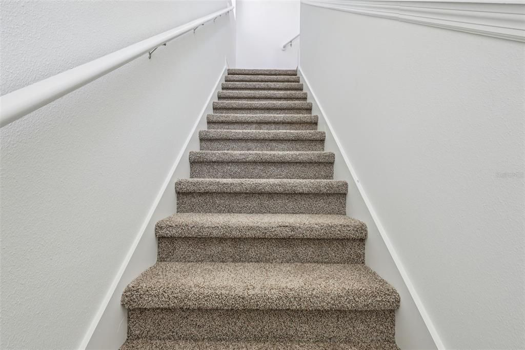 En Venta: $427,230 (4 camas, 2 baños, 2054 Pies cuadrados)