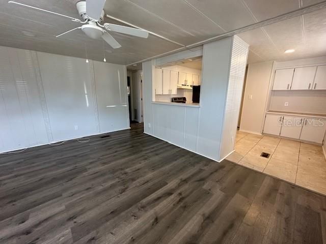 For Rent: $1,200 (2 beds, 1 baths, 720 Square Feet)