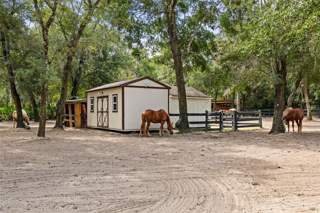 En Venta: $1,050,000 (4 camas, 3 baños, 2613 Pies cuadrados)