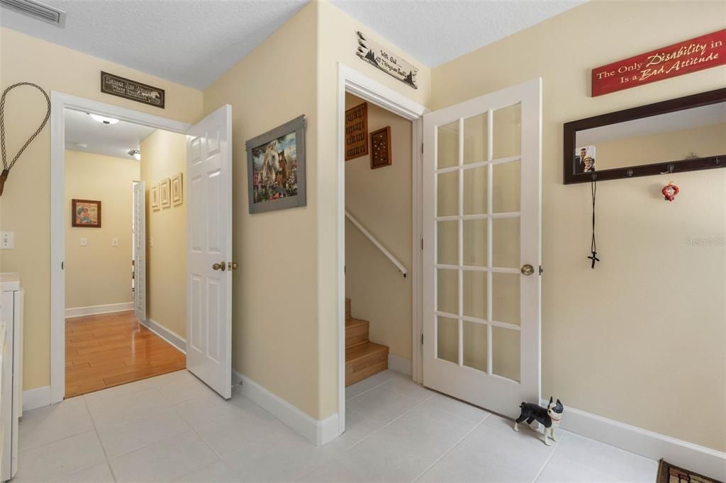 En Venta: $1,050,000 (4 camas, 3 baños, 2613 Pies cuadrados)