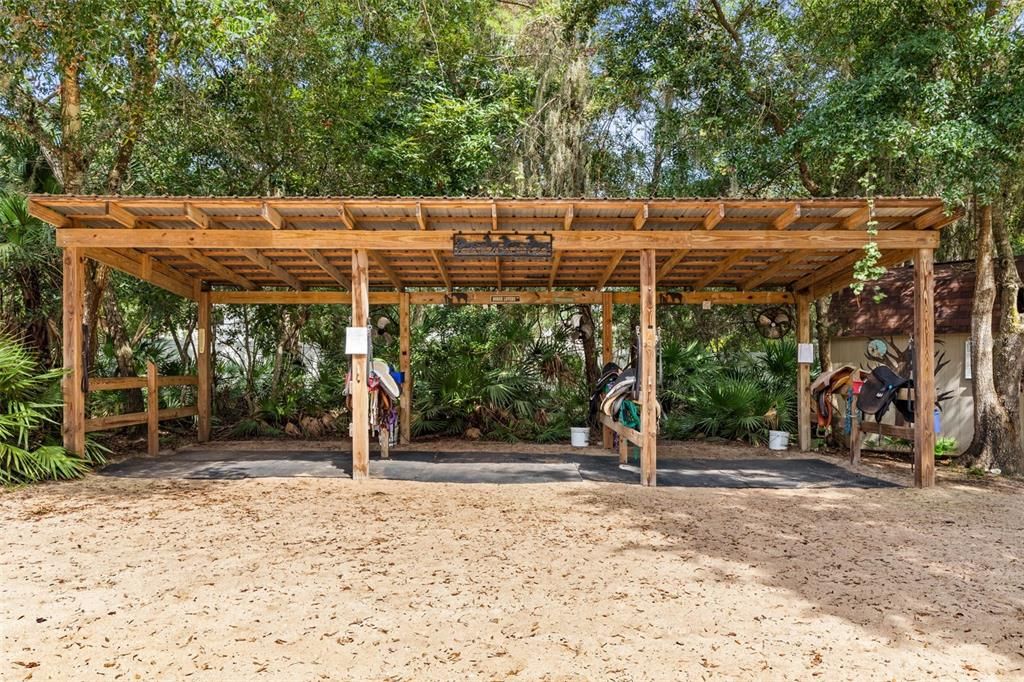 En Venta: $1,050,000 (4 camas, 3 baños, 2613 Pies cuadrados)