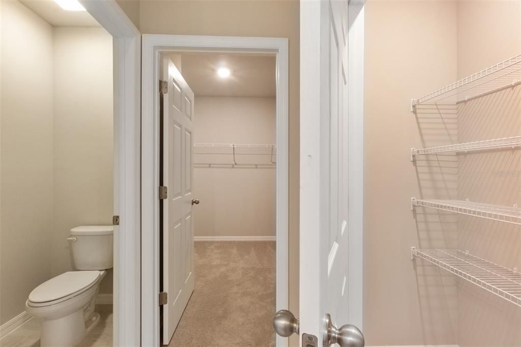 В аренду: $2,090 (4 спален, 2 ванн, 1828 Квадратных фут)