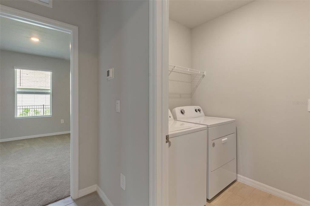 В аренду: $2,090 (4 спален, 2 ванн, 1828 Квадратных фут)