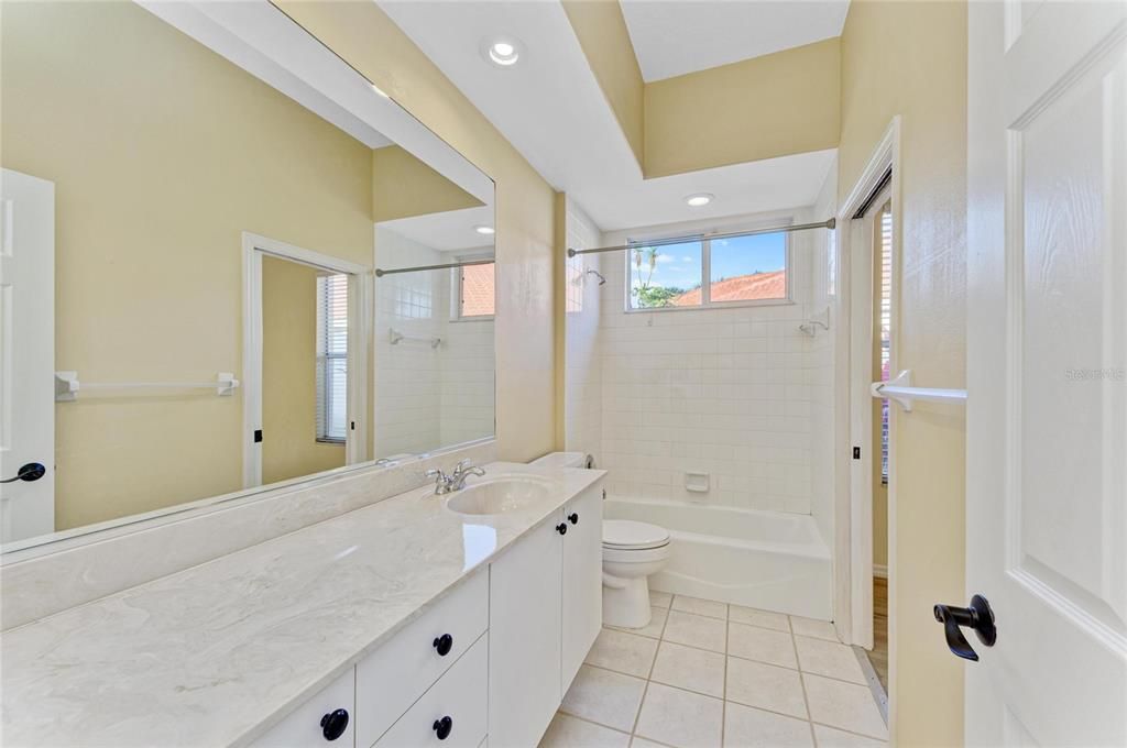 待售: $499,000 (3 贝兹, 2 浴室, 1650 平方英尺)