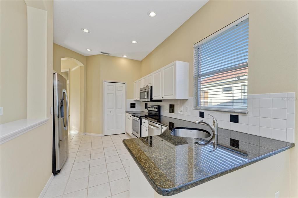 待售: $499,000 (3 贝兹, 2 浴室, 1650 平方英尺)