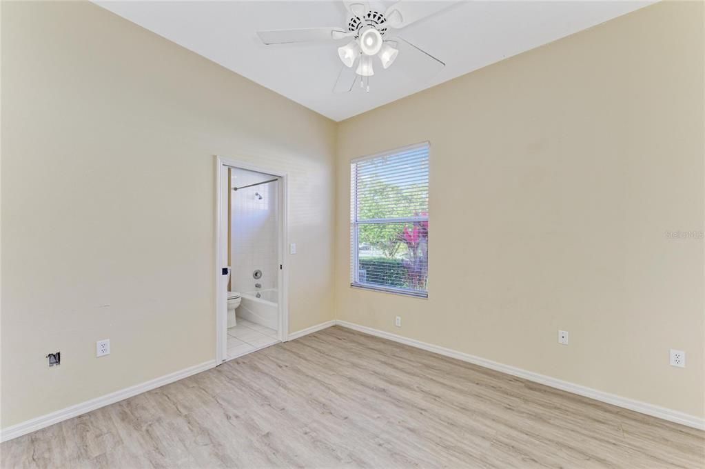 待售: $499,000 (3 贝兹, 2 浴室, 1650 平方英尺)