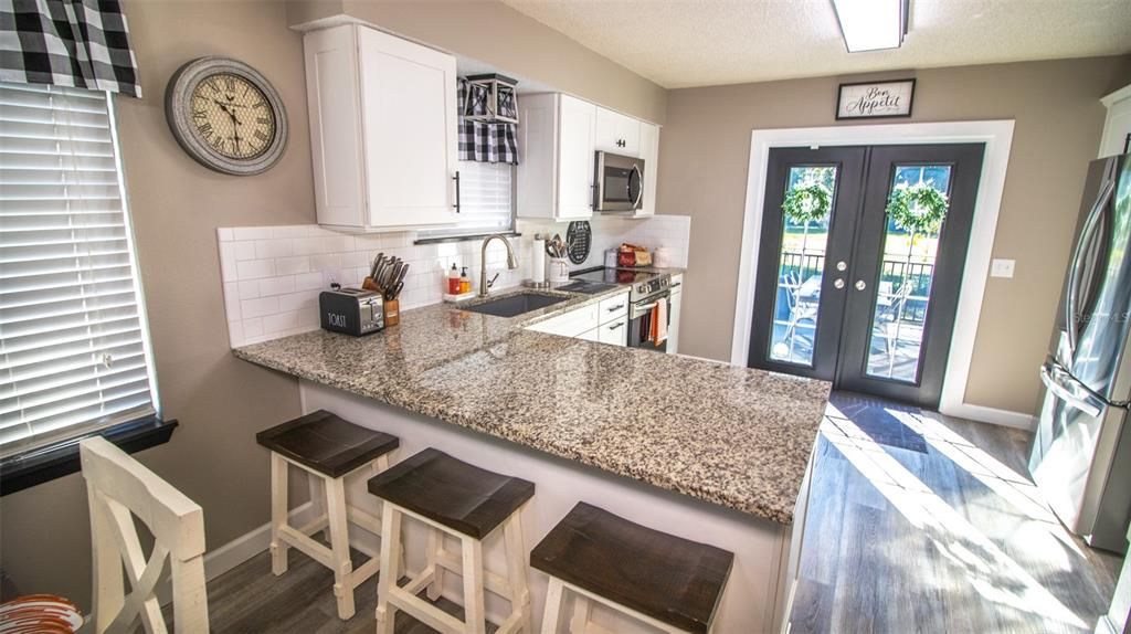 For Sale: $269,900 (3 beds, 2 baths, 1366 Square Feet)