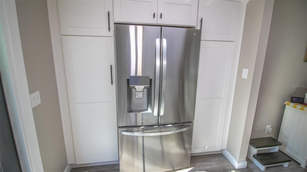 For Sale: $269,900 (3 beds, 2 baths, 1366 Square Feet)