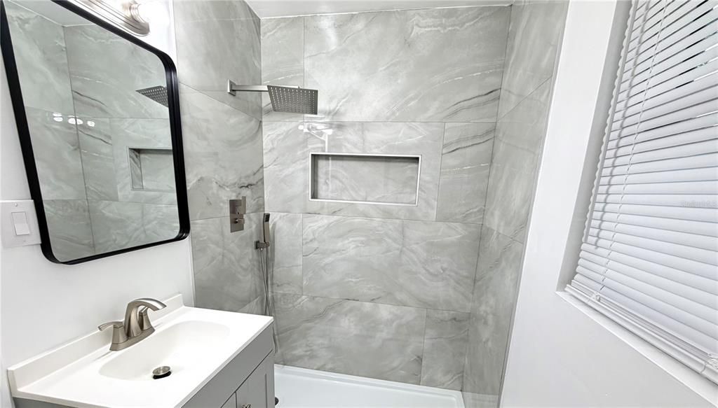 В аренду: $2,300 (3 спален, 2 ванн, 1312 Квадратных фут)