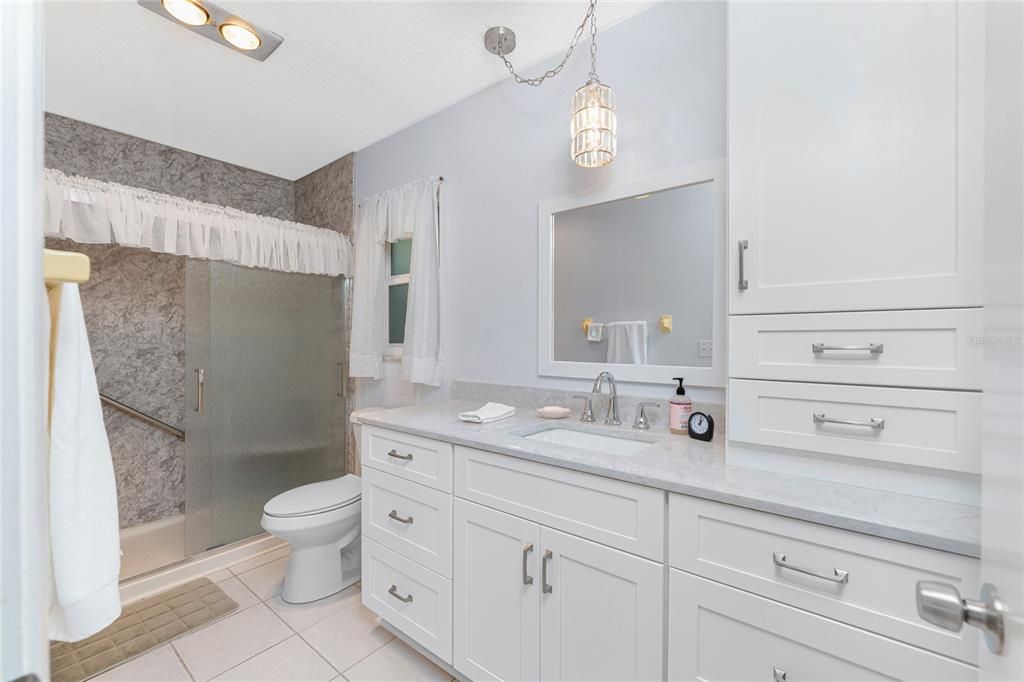 For Rent: $1,850 (2 beds, 2 baths, 1293 Square Feet)