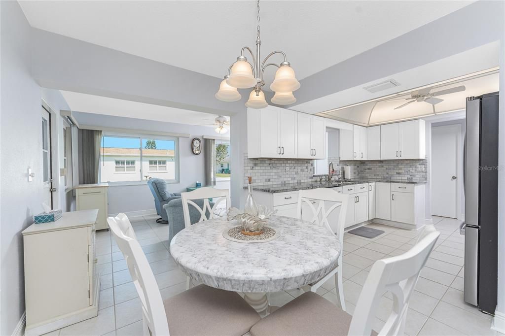 For Rent: $1,850 (2 beds, 2 baths, 1293 Square Feet)