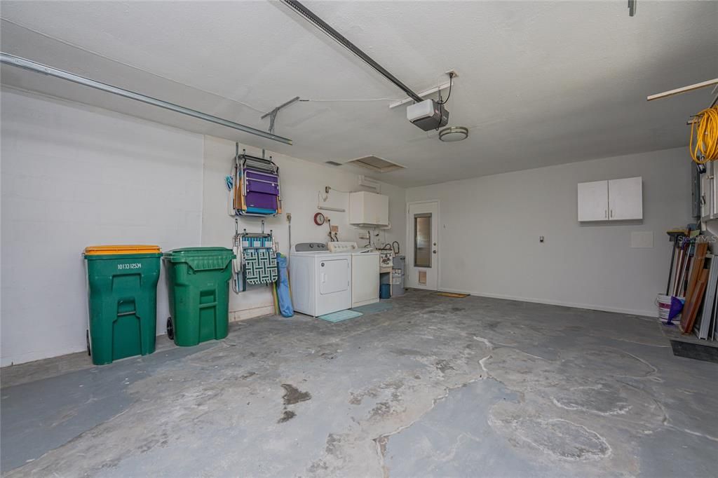 For Rent: $1,850 (2 beds, 2 baths, 1293 Square Feet)