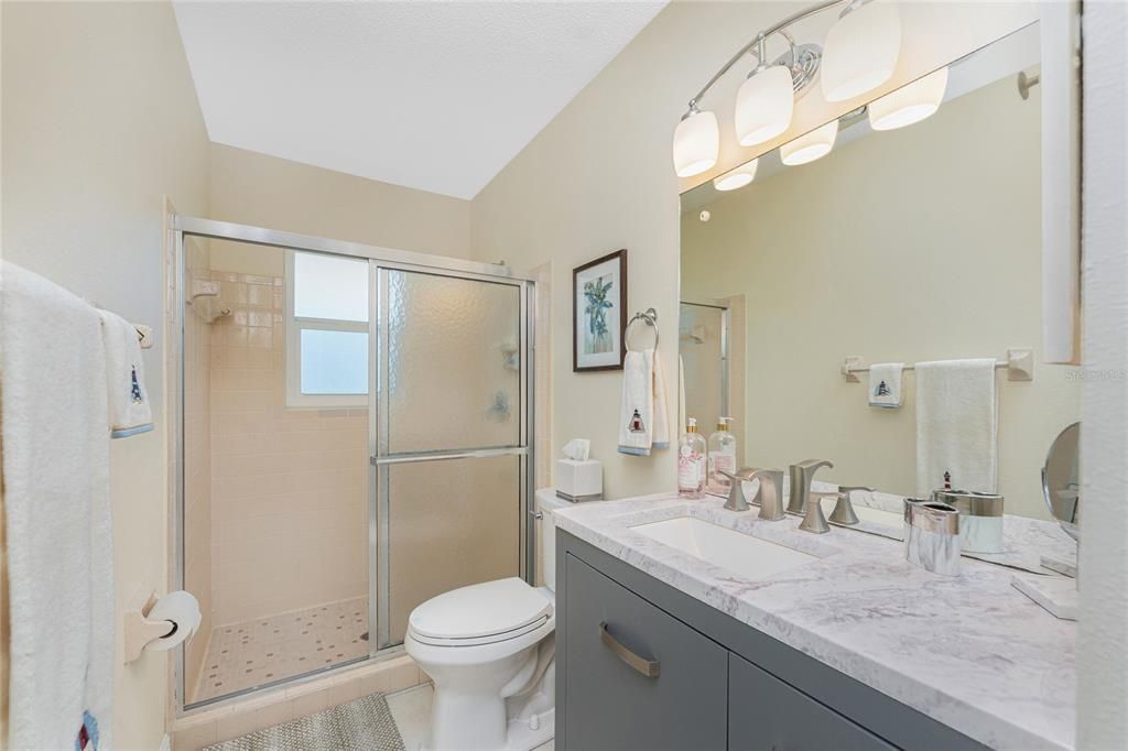 For Rent: $1,850 (2 beds, 2 baths, 1293 Square Feet)