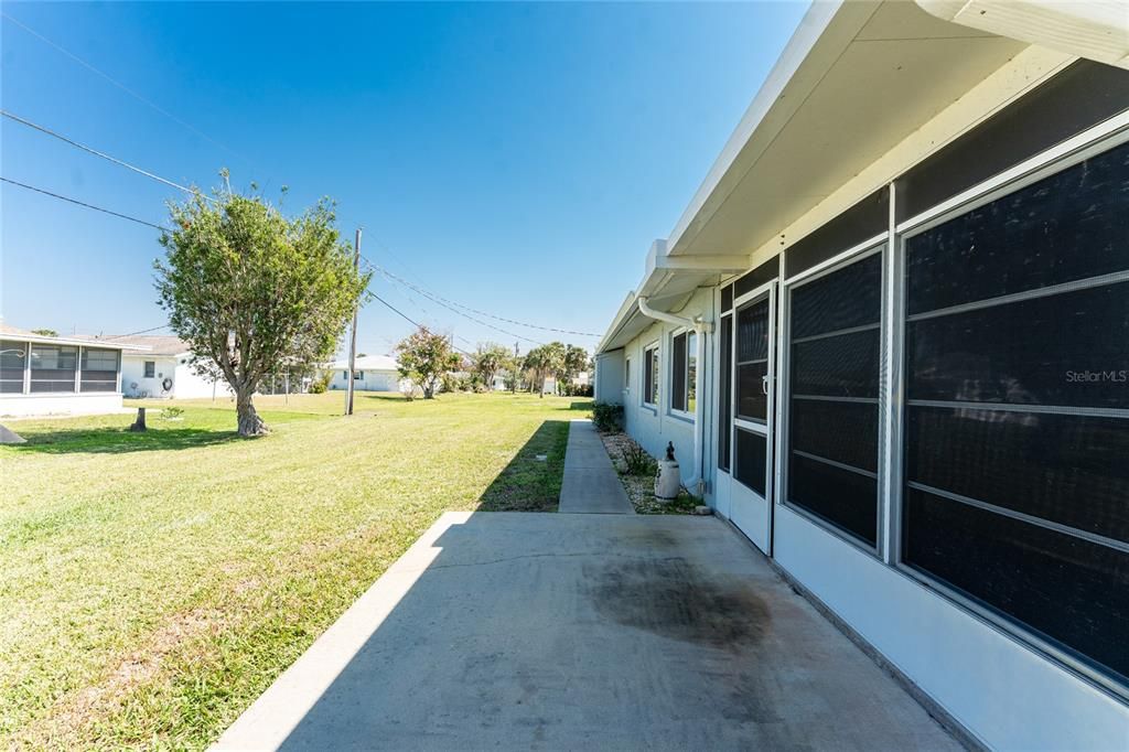 For Rent: $1,850 (2 beds, 2 baths, 1293 Square Feet)