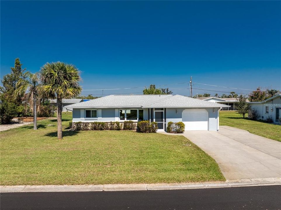 For Rent: $1,850 (2 beds, 2 baths, 1293 Square Feet)