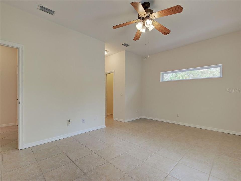 待售: $357,000 (3 贝兹, 2 浴室, 1425 平方英尺)