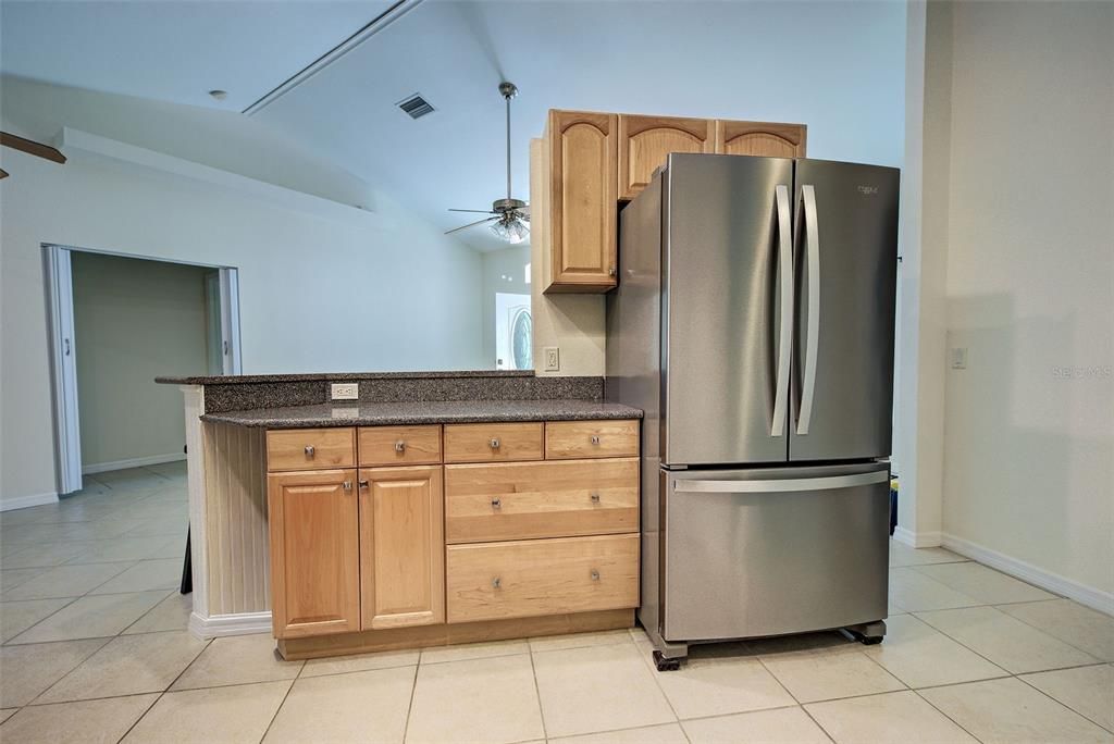 待售: $357,000 (3 贝兹, 2 浴室, 1425 平方英尺)