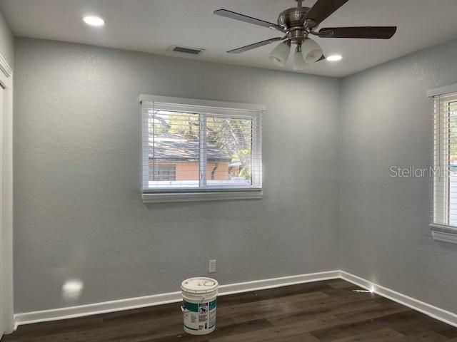 待售: $385,000 (3 贝兹, 2 浴室, 1490 平方英尺)