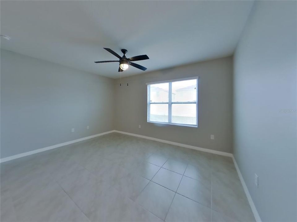 For Rent: $2,179 (4 beds, 2 baths, 1828 Square Feet)
