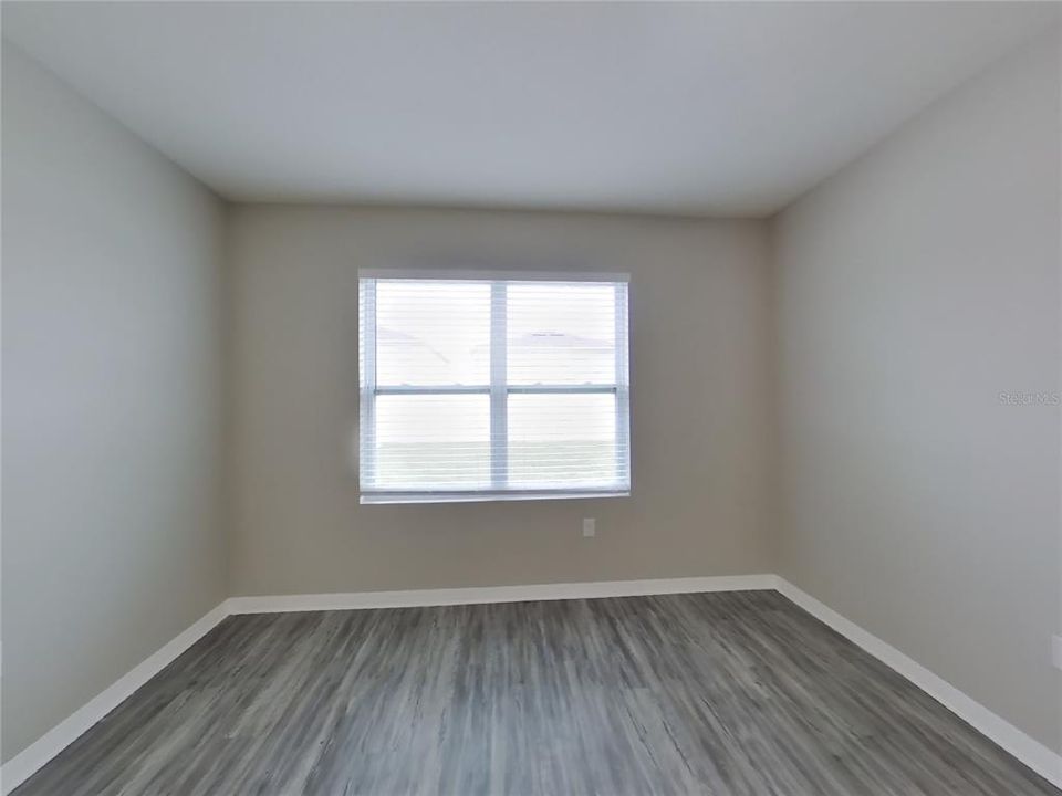 For Rent: $2,179 (4 beds, 2 baths, 1828 Square Feet)