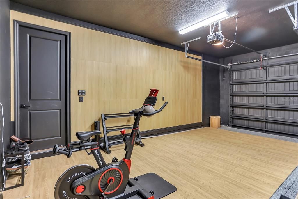 For Sale: $698,000 (3 beds, 2 baths, 2427 Square Feet)