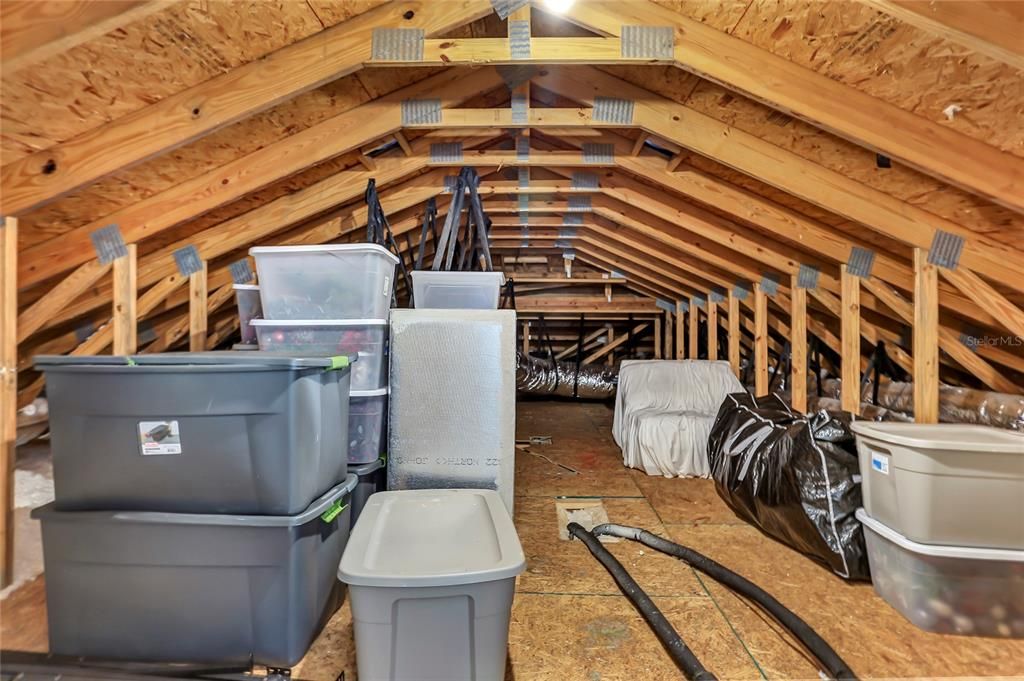 For Sale: $698,000 (3 beds, 2 baths, 2427 Square Feet)